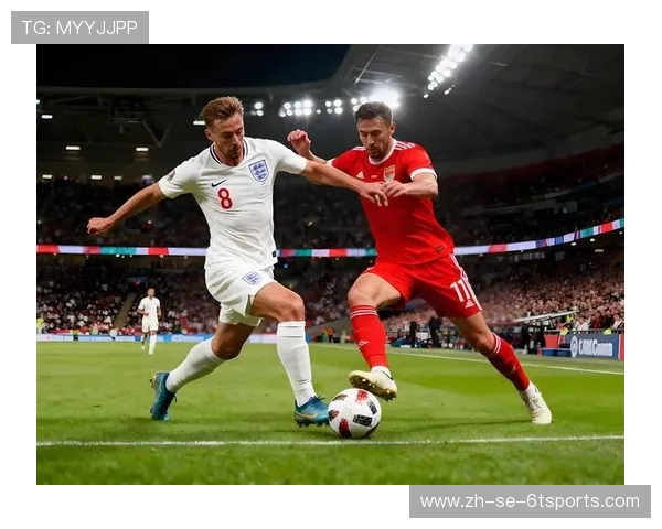 足球比赛中的全攻全守与攻守平衡